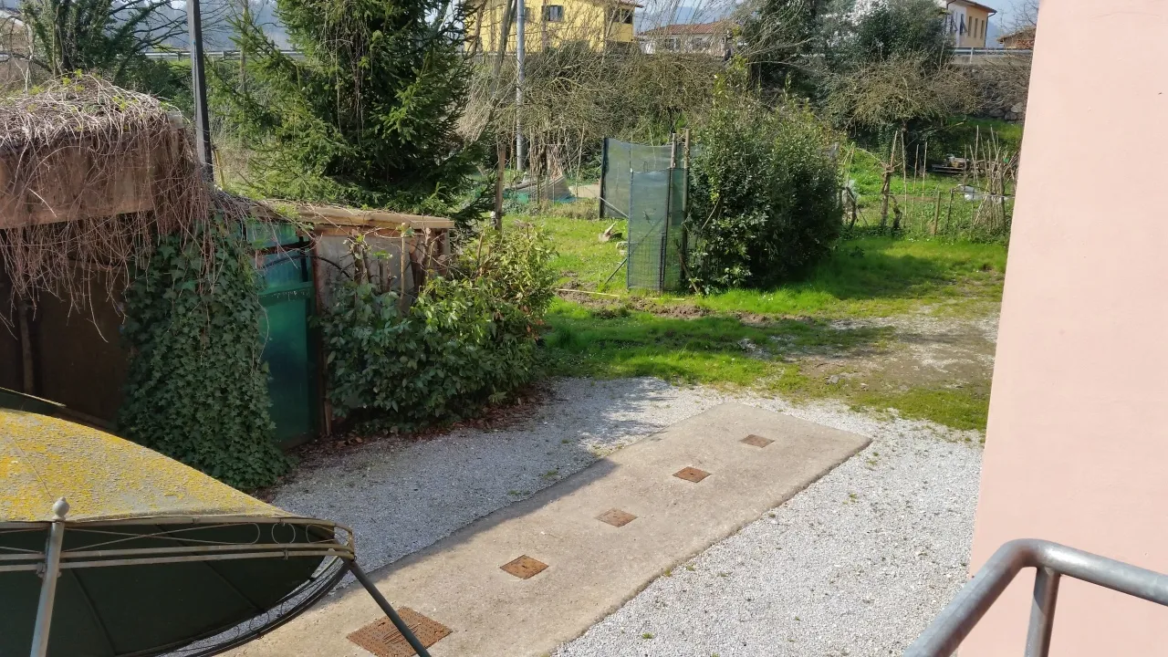Immagine per Capannone in affitto a Lucca via Sarzanese 2691