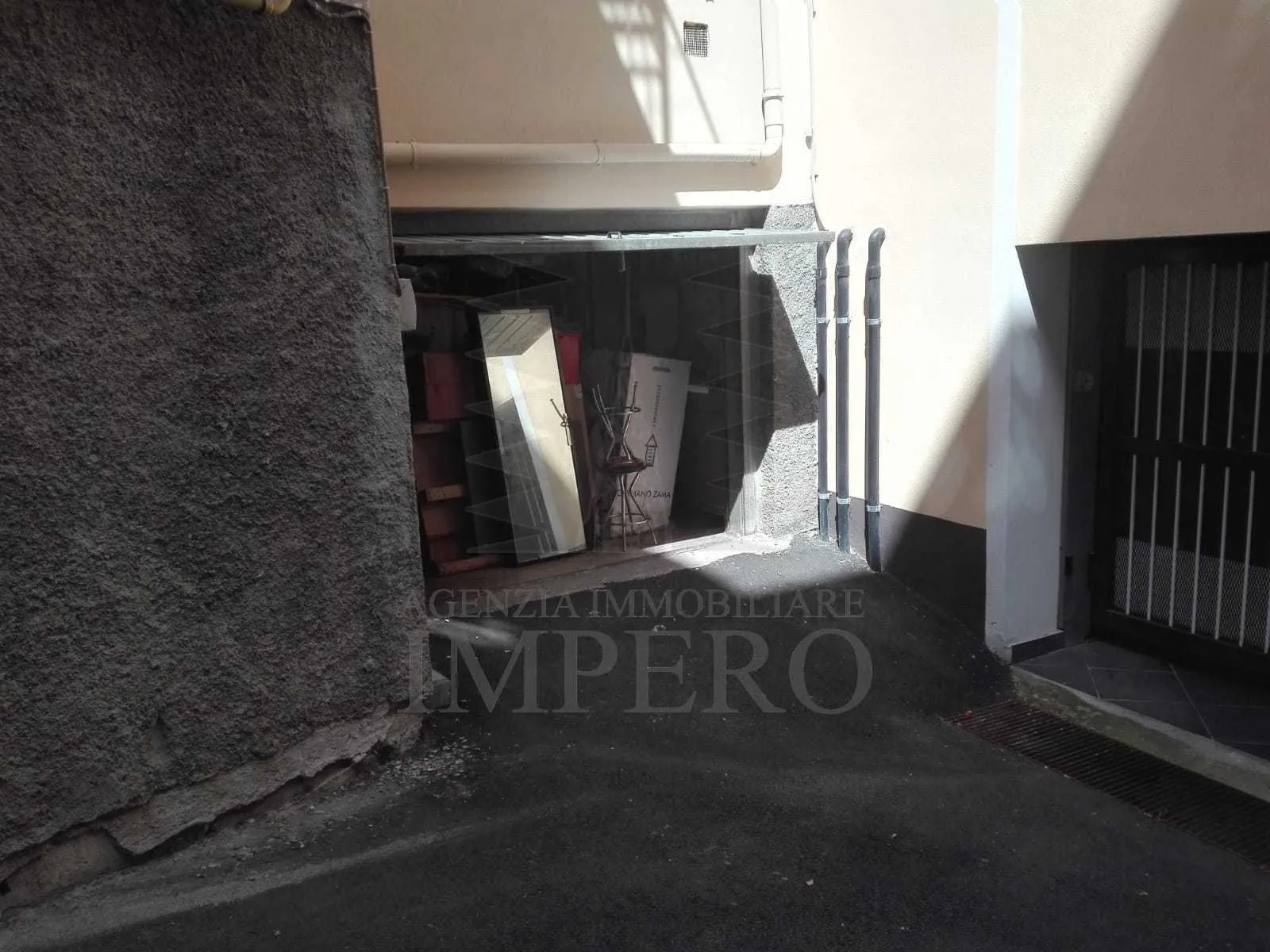 Immagine per Garage in vendita a Ventimiglia via Sir Thomas Hanbury 19