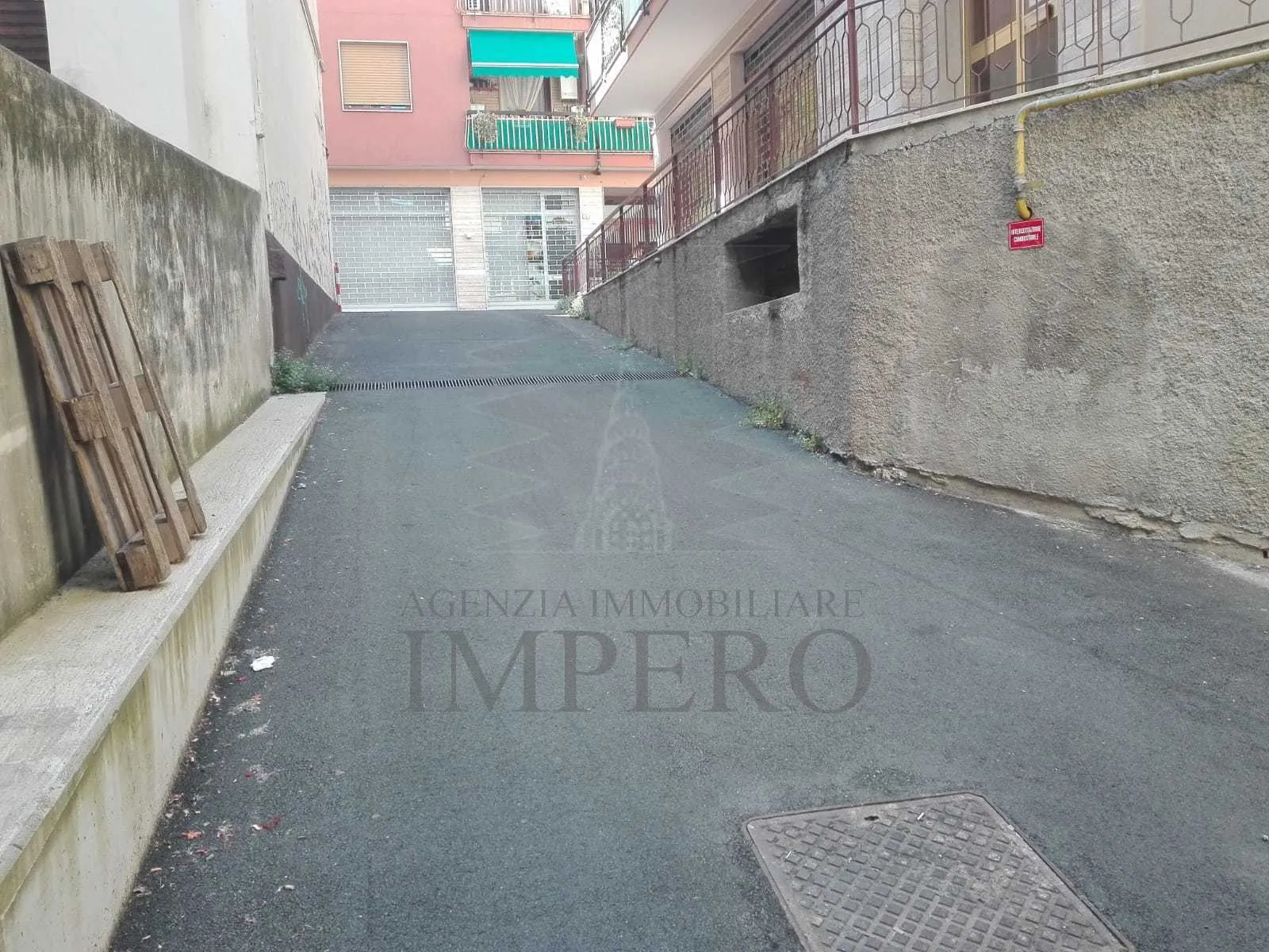 Immagine per Garage in vendita a Ventimiglia via Sir Thomas Hanbury 19