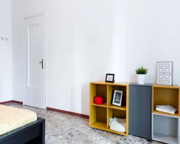 Stanza Milano