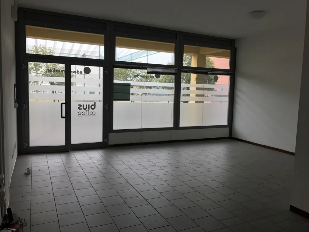 Immagine per Locale commerciale in vendita a Collecchio via Del Giardinetto 6/d