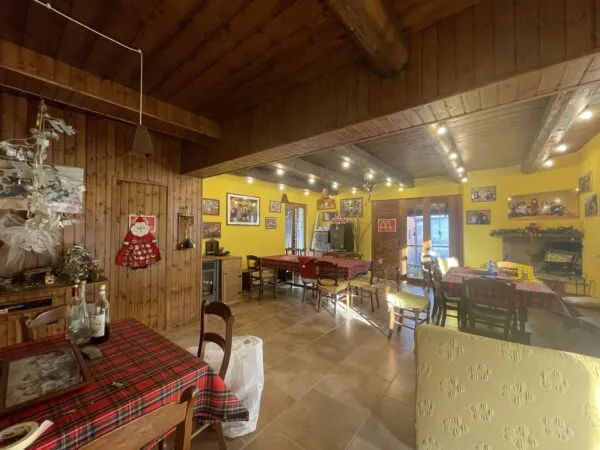 Villa Trifamiliare via Palazzi 8, Cupramontana