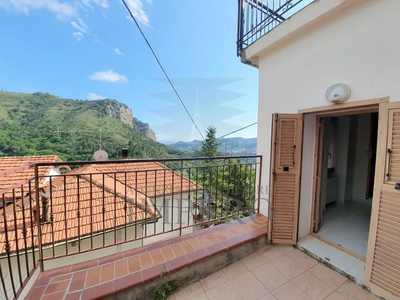 Immagine per Porzione di casa in vendita a Camporosso via Frazione Magauda 43