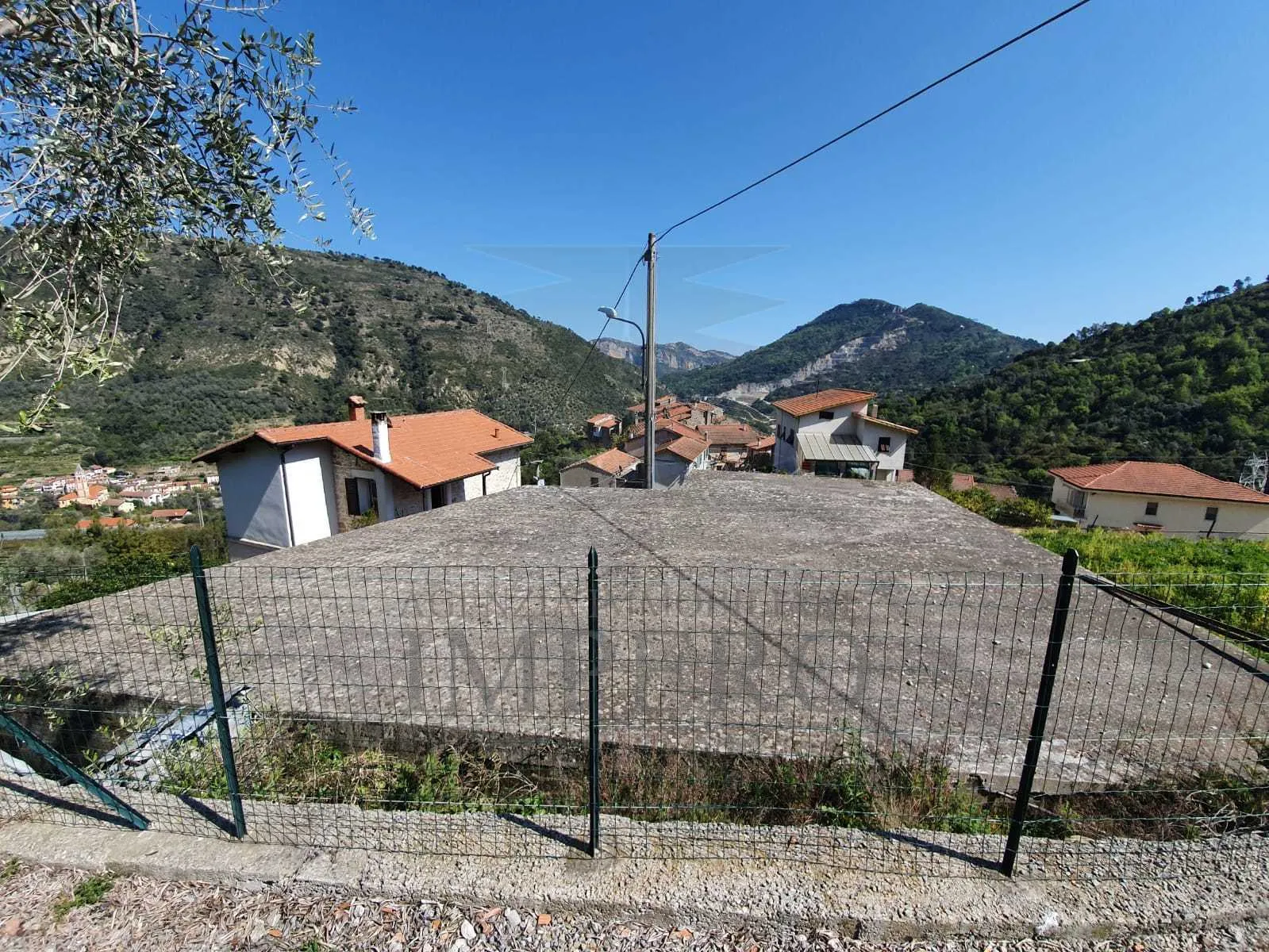 Immagine per Magazzino in vendita a Ventimiglia via Serro Inferiore 35