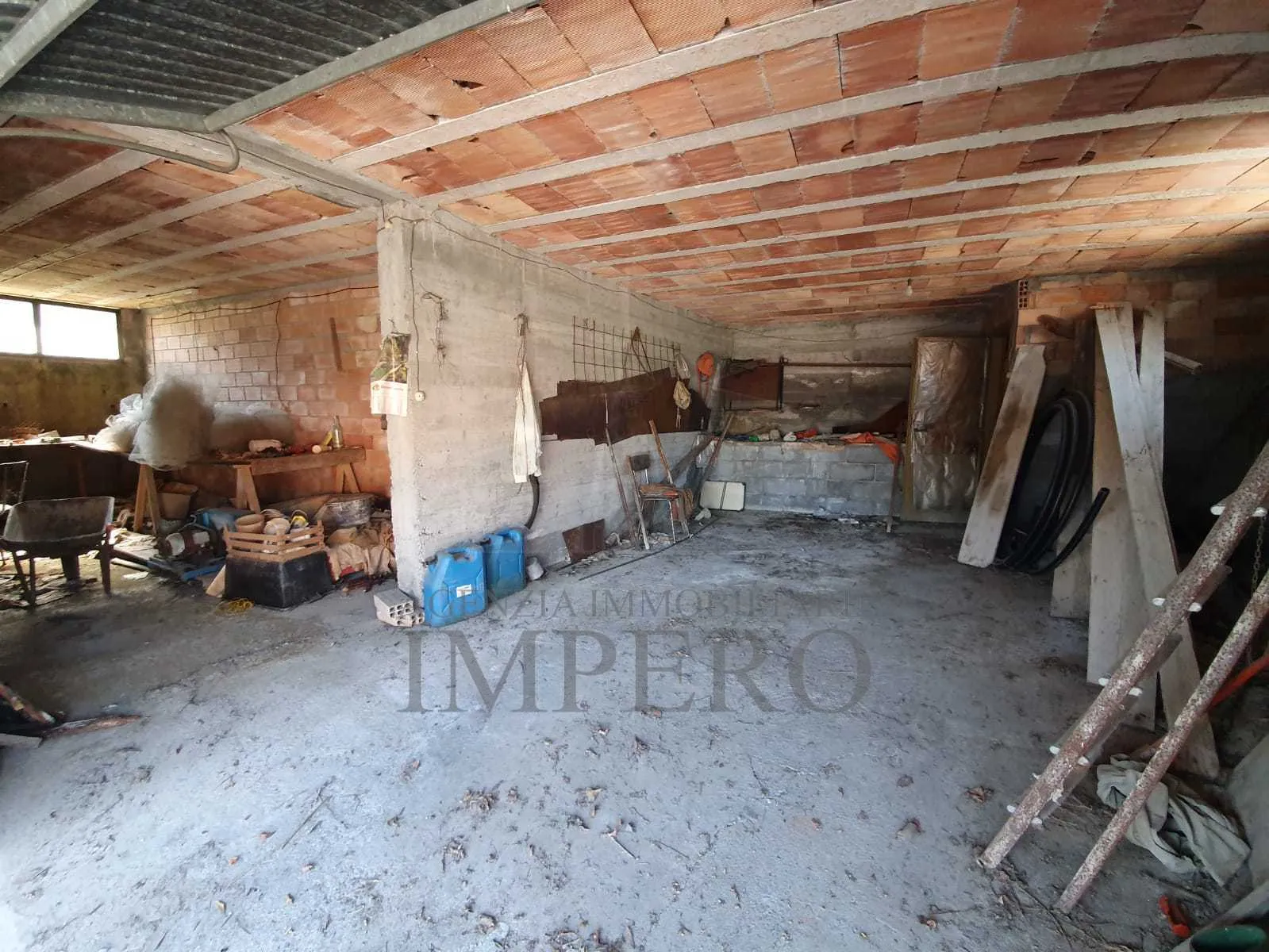 Immagine per Magazzino in vendita a Ventimiglia via Serro Inferiore 35