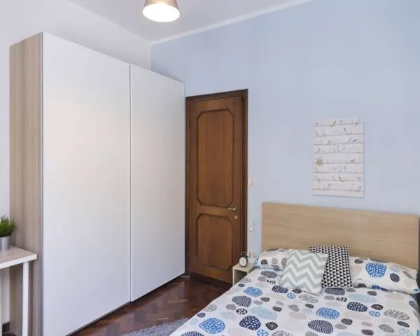 Stanza Bologna