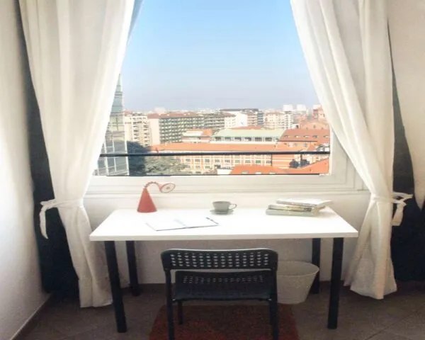 Stanza Milano