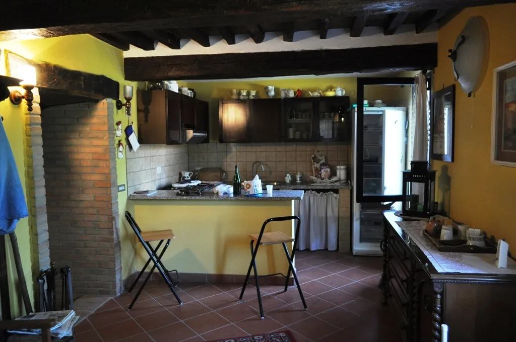 Immagine per Porzione di casa in vendita a Varano de' Melegari via Montesalso Casino 65