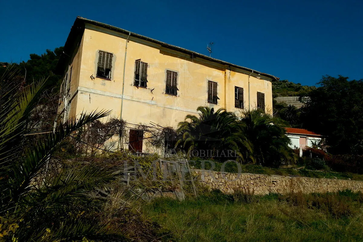 Immagine per casa in vendita a Ventimiglia strada Statale 1 dir