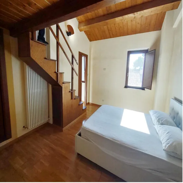 Villa Trifamiliare via Roma 24, Cupramontana