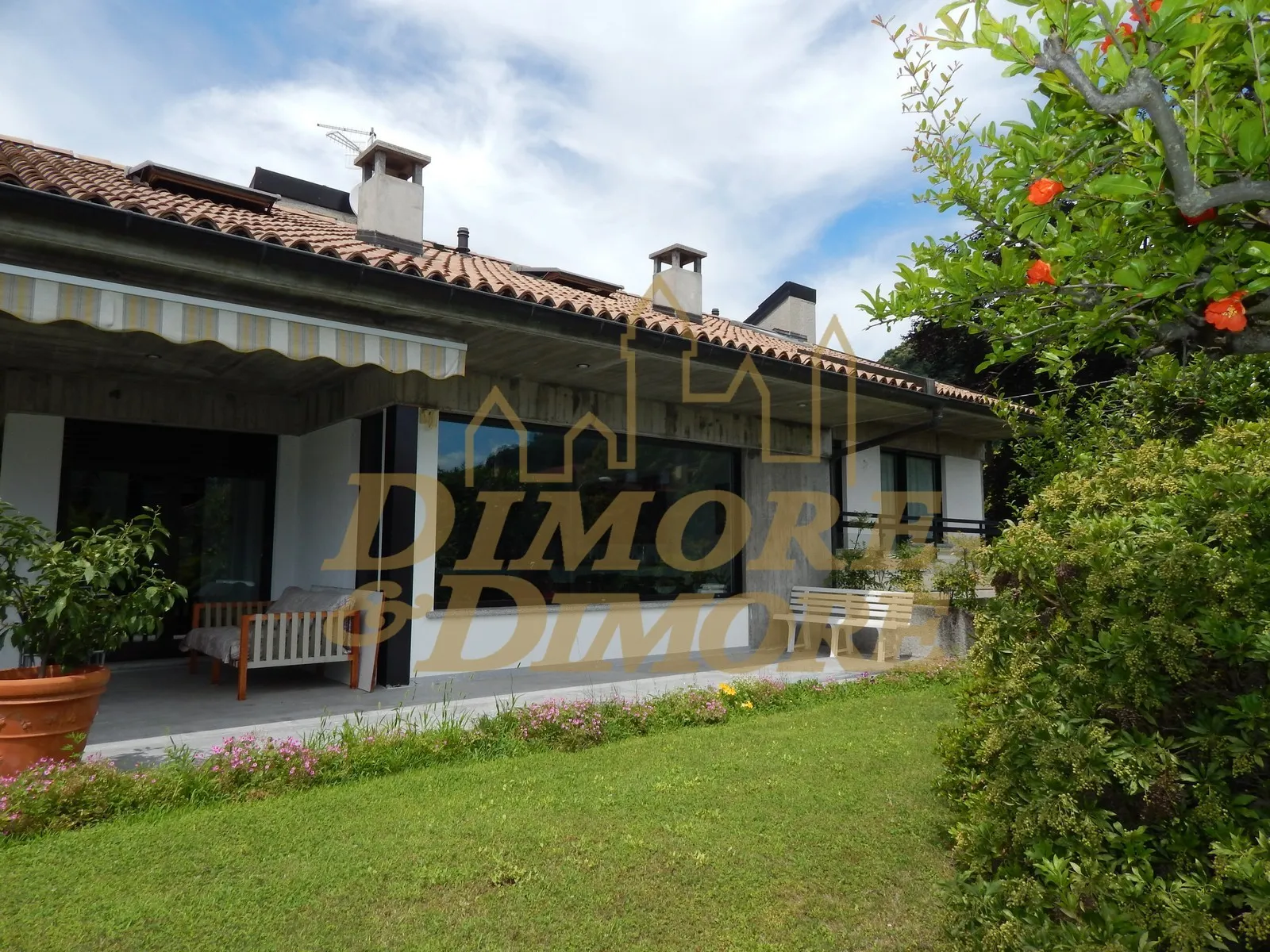 Immagine per Villa in vendita a Maccagno con Pino e Veddasca via Gualtiero Berti