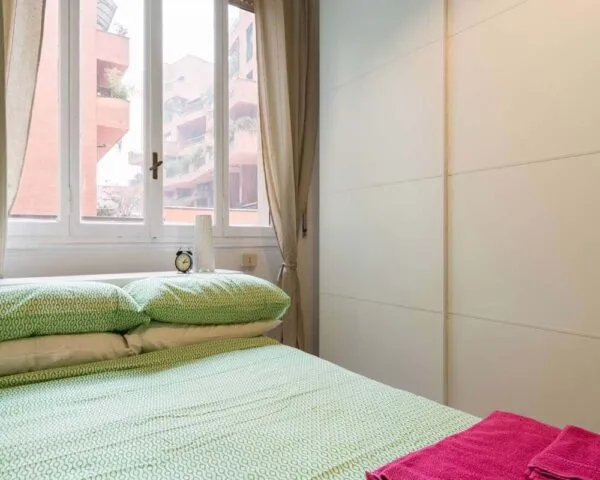 Stanza Milano