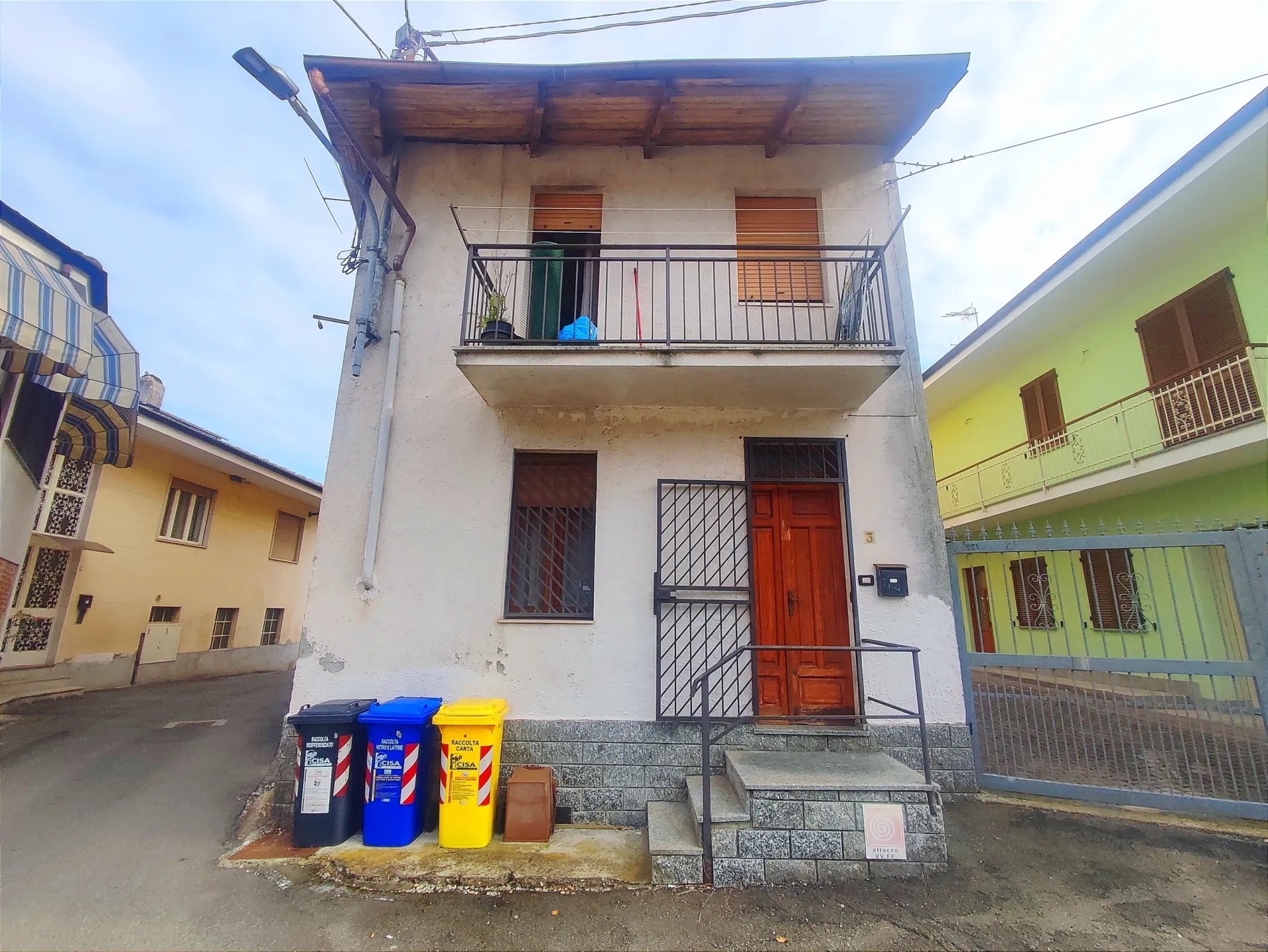 Immagine per casa semindipendente in vendita a Front via Generale Carlo Alberto Dalla Chiesa 3