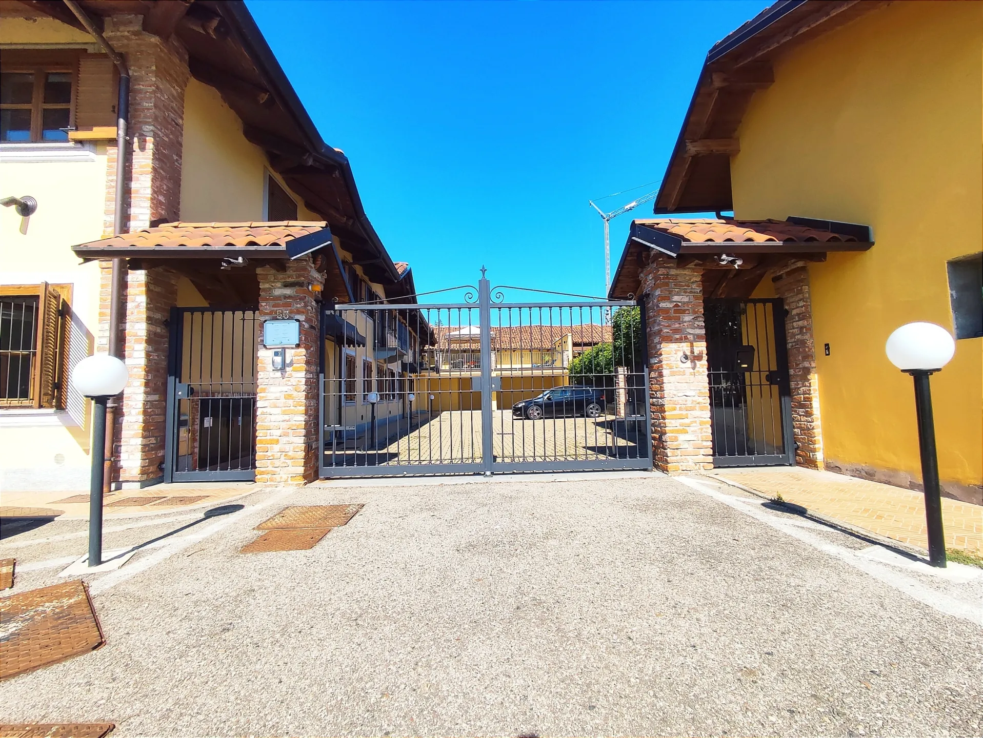 Immagine per Bilocale in vendita a Caselle Torinese via Lavoresco 53