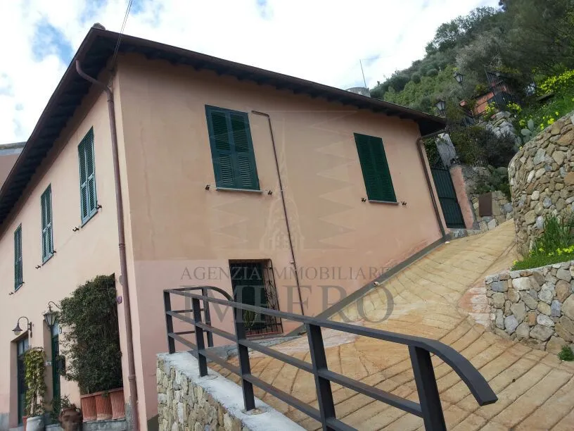 Immagine per Trilocale in vendita a Ventimiglia via Hughes
