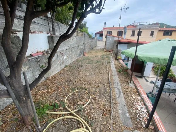 Villa Trifamiliare corso Della Repubblica, Camporosso