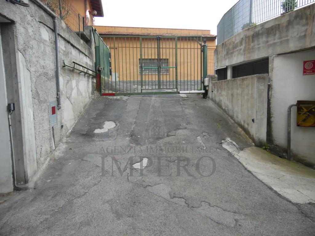Immagine per Garage Quadruplo in vendita a Ventimiglia corso Limone Piemonte 86