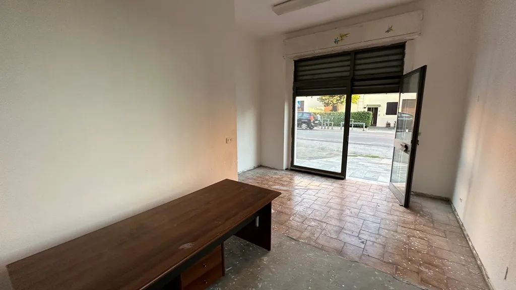 Immagine per Locale commerciale in affitto a Collecchio
