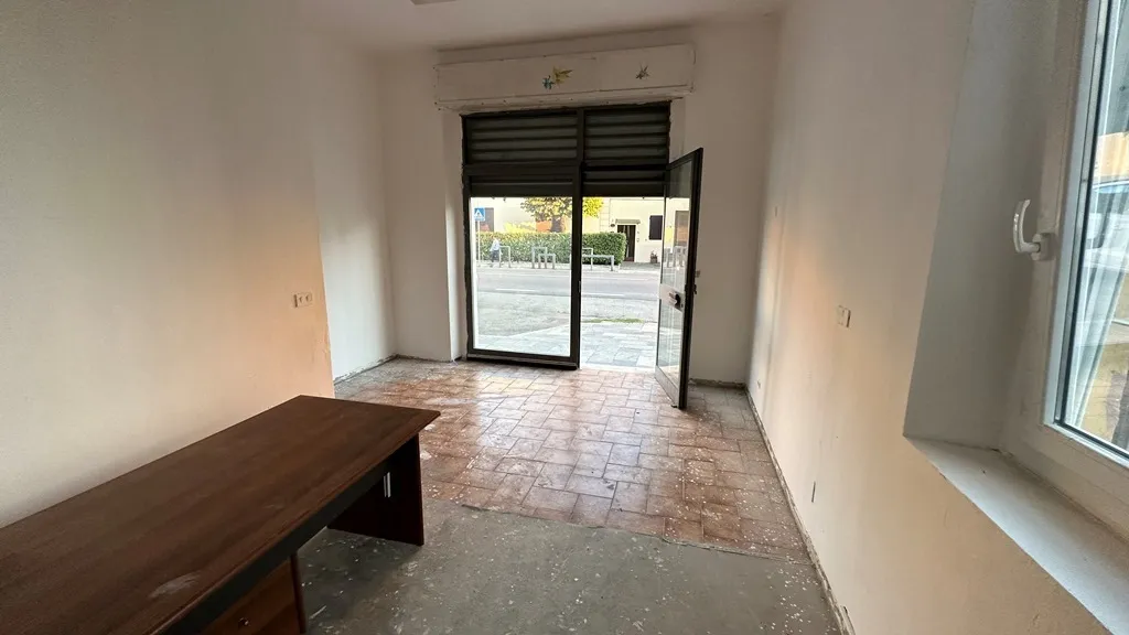 Immagine per Locale commerciale in affitto a Collecchio