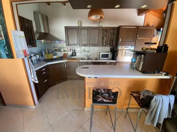 Villa Trifamiliare strada Degli Olandesi, Camporosso