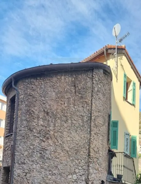 Villa via Asse, Ventimiglia