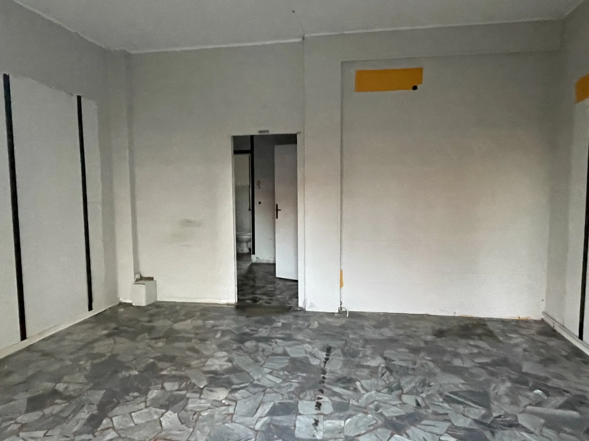 Immagine per Locale commerciale in vendita a Parma via Caselli 14