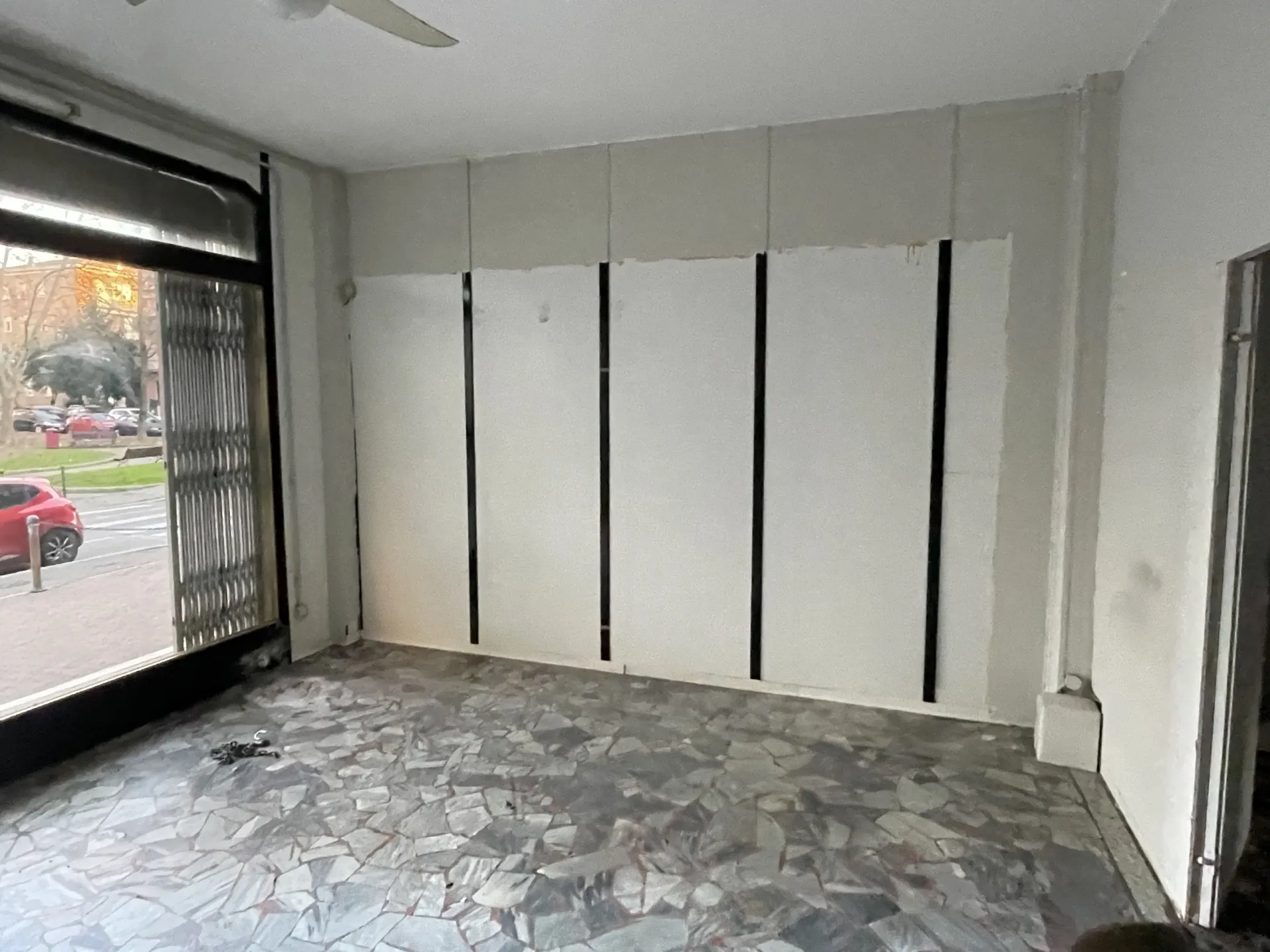 Immagine per Locale commerciale in vendita a Parma via Caselli 14