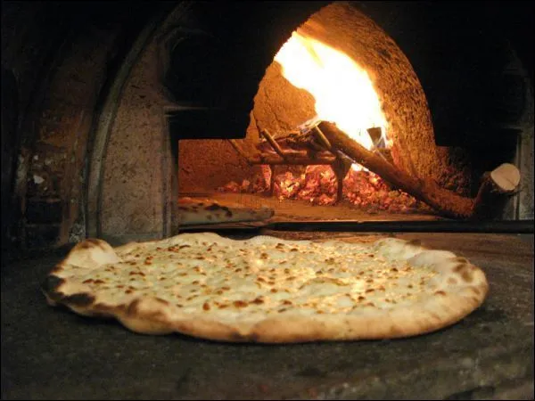 Immagine per Pizzeria in vendita a Lucca via Sarzanese