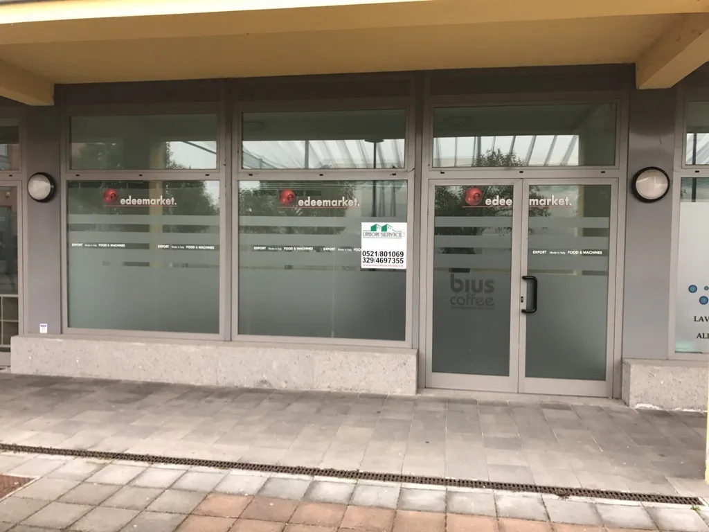 Immagine per Locale commerciale in vendita a Collecchio via Del Giardinetto 6/d