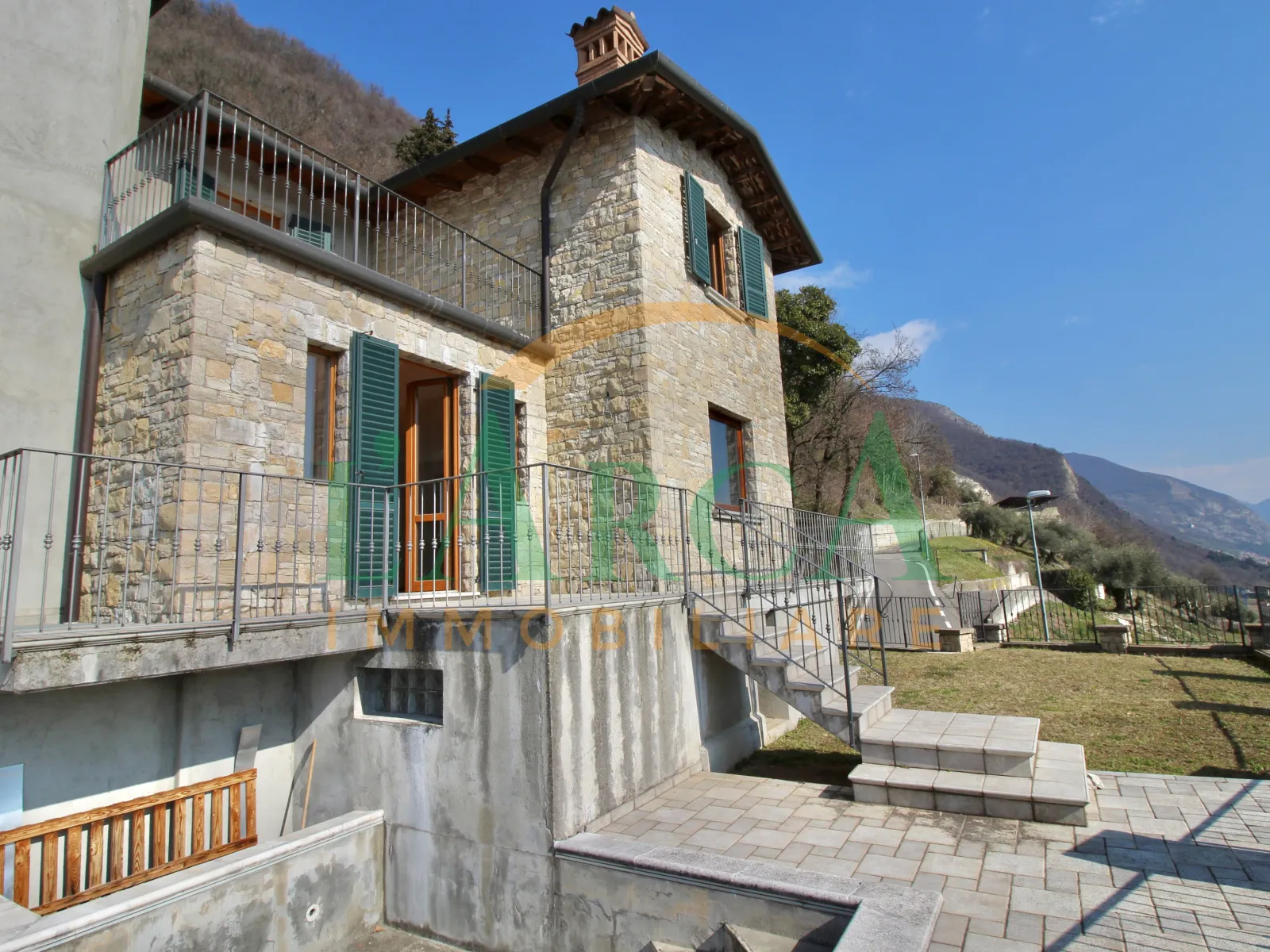 Immagine per Villa in vendita a Sarnico via Lombardia