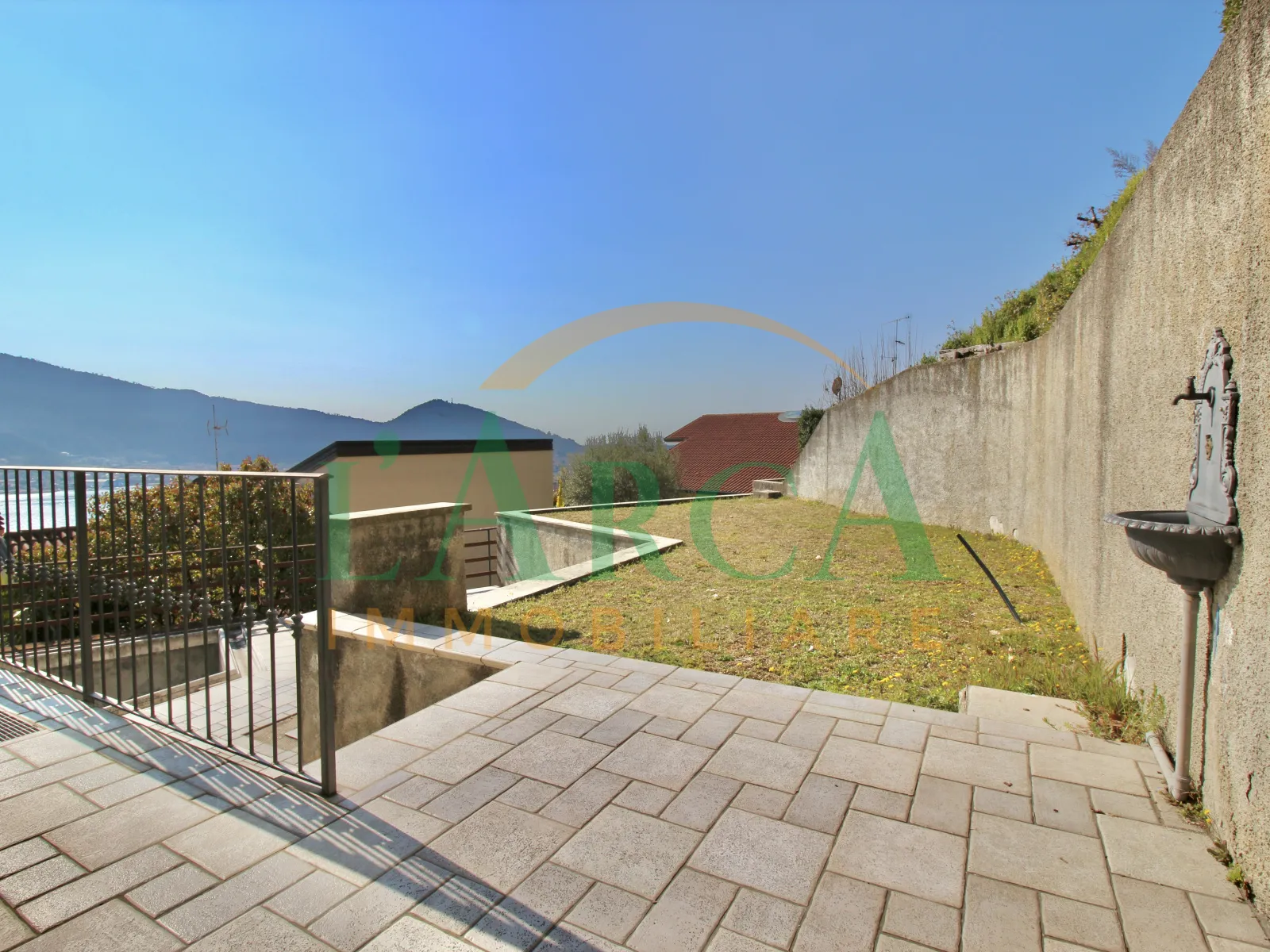 Immagine per Villa in vendita a Sarnico via Lombardia