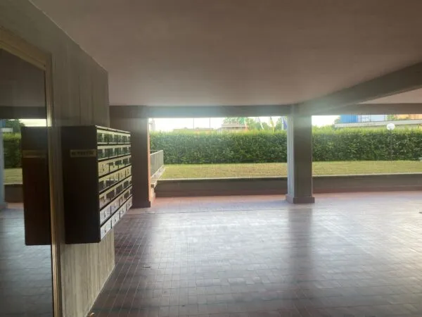 Trilocale piazza Le Chaplin 19, Parma