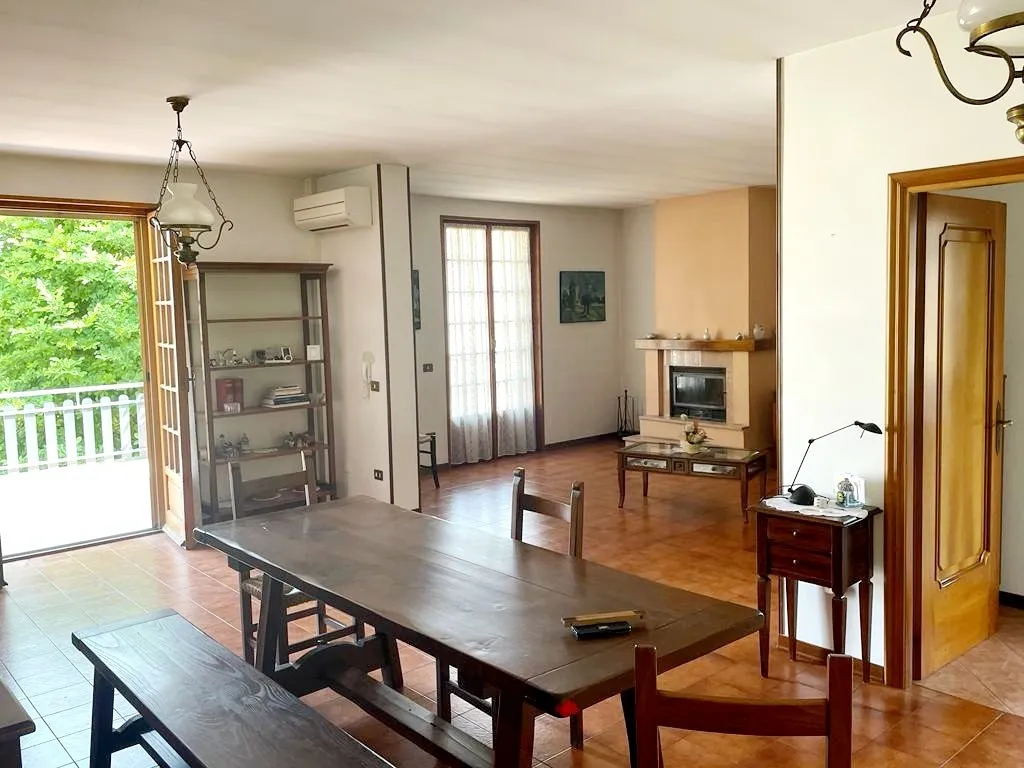 Immagine per Villa in vendita a San Secondo Parmense via Gualazzini Caio 14