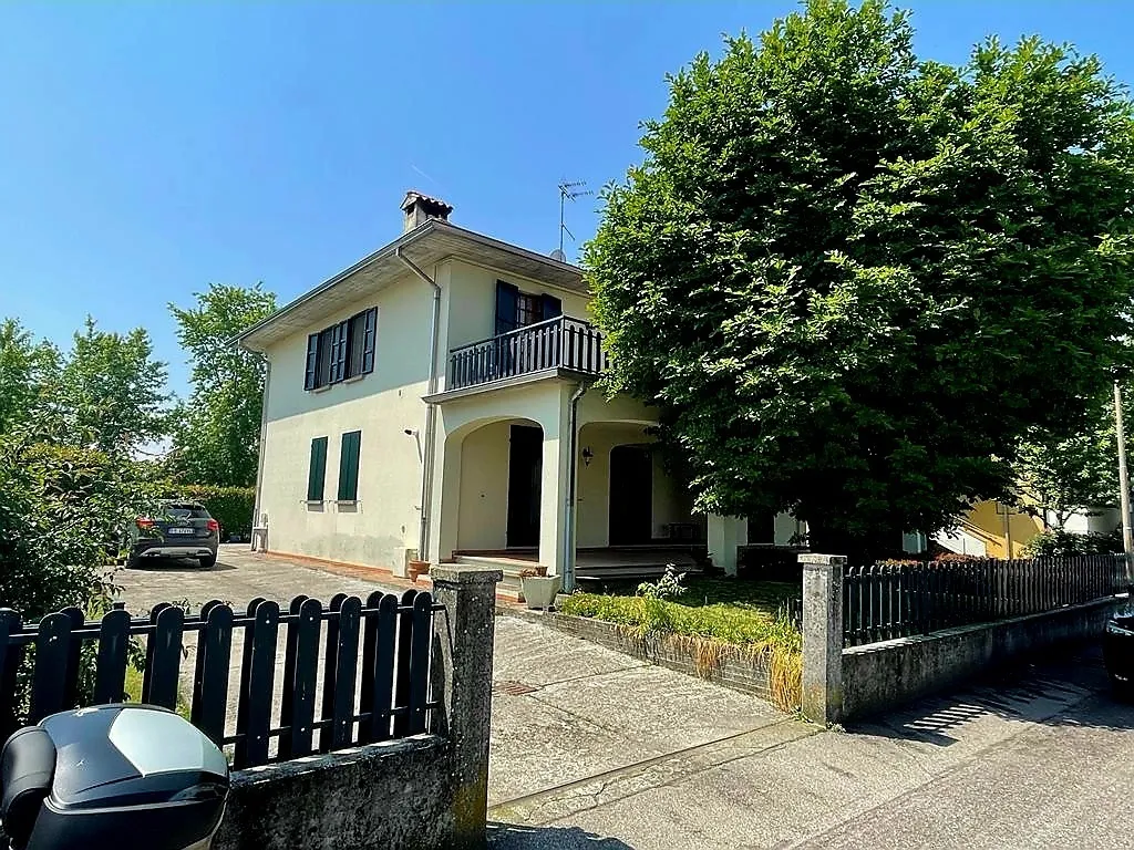 Immagine per Villa in vendita a San Secondo Parmense via Gualazzini Caio 14