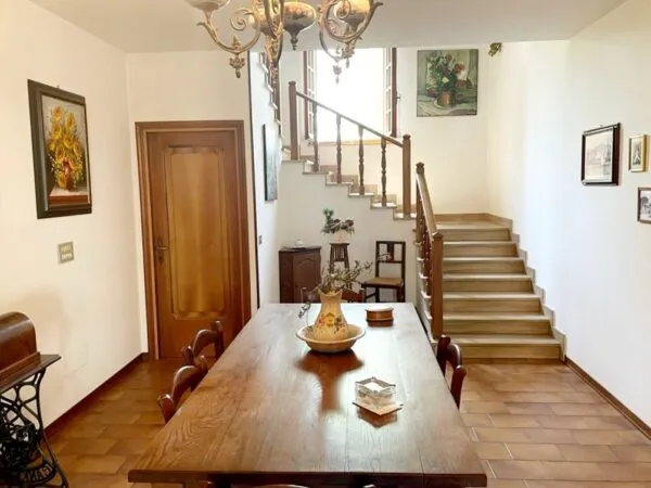 Villa via Gualazzini Caio 14, San Secondo Parmense