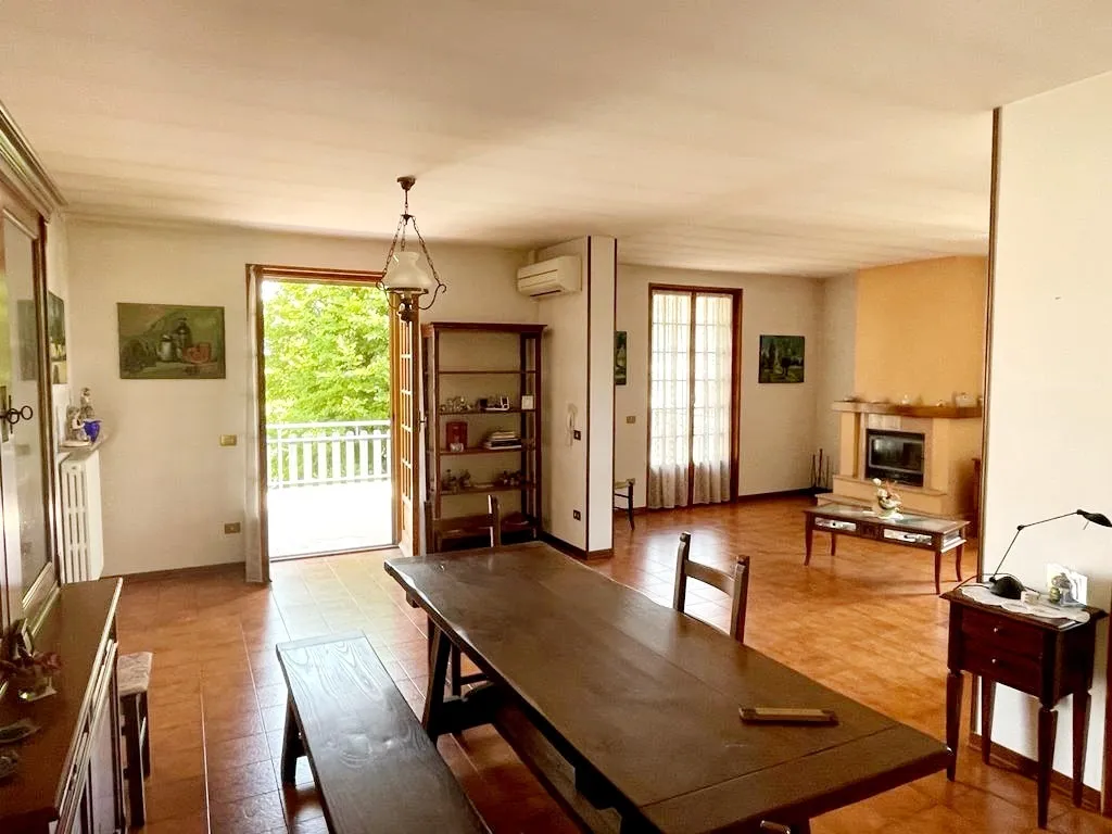 Immagine per Villa in vendita a San Secondo Parmense via Gualazzini Caio 14