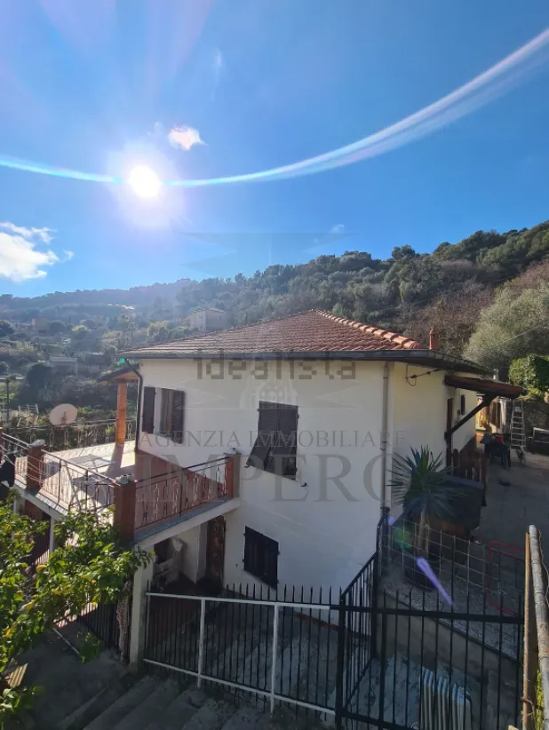 Immagine per Villa bifamiliare in vendita a Ventimiglia via Ciappin 16