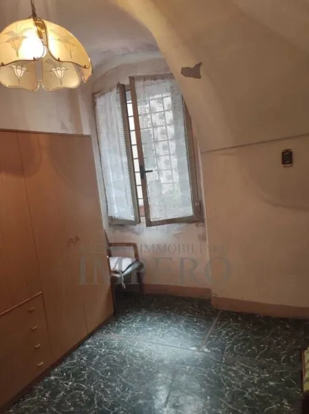 Porzione Di Casa piazza Martiri, Isolabona