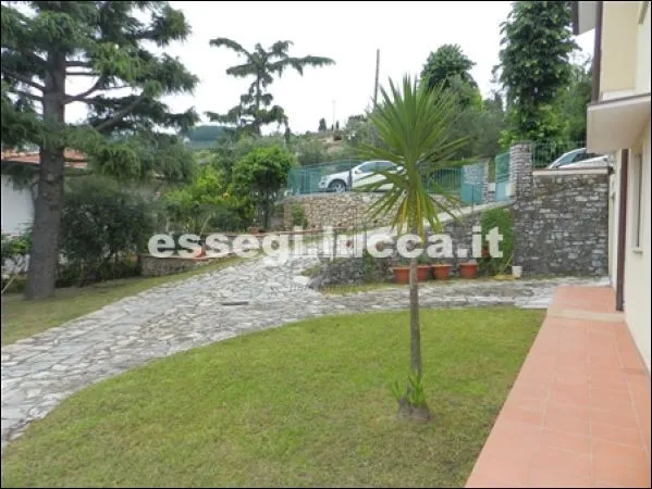 Immagine per Villa in vendita a Lucca via Di Forcagliana 173B