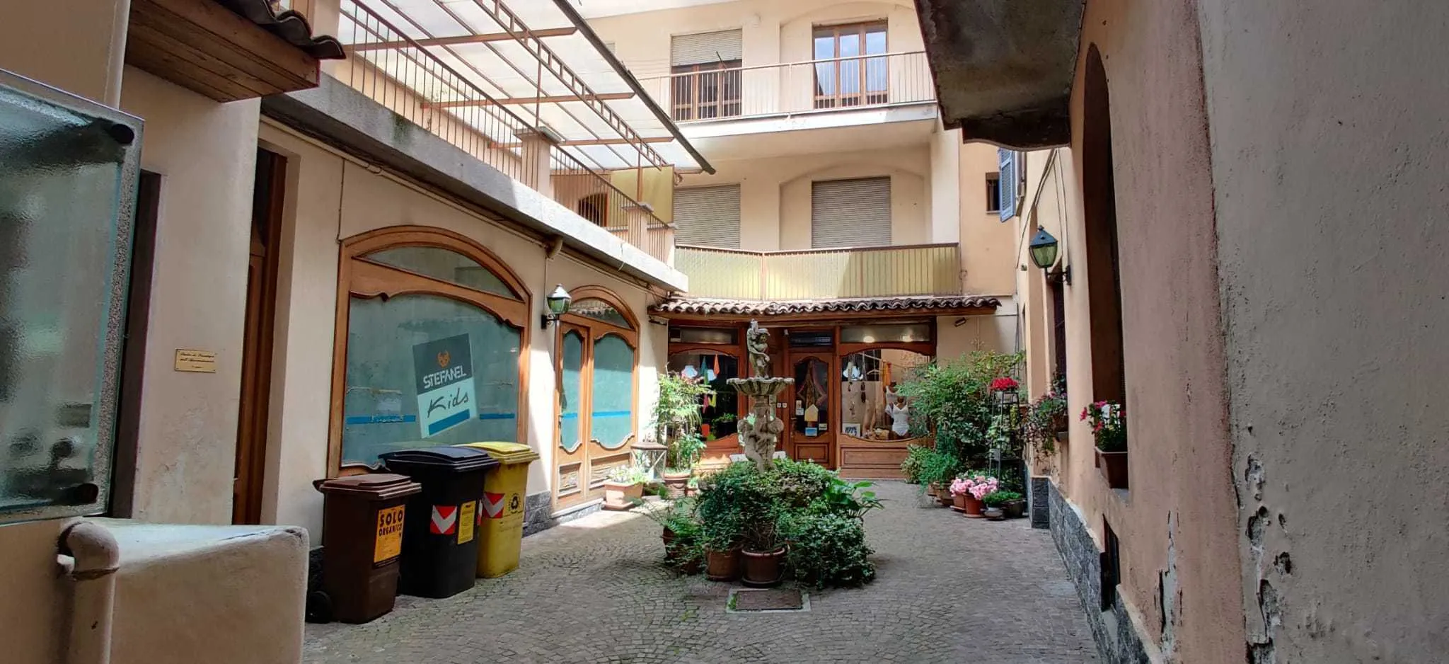 Immagine per Locale commerciale in vendita a Asti corso Vittorio Alfieri 281281