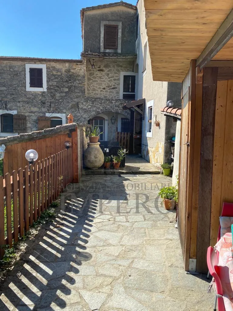 Immagine per Porzione di casa in vendita a Ventimiglia via Delle Otto Case 25