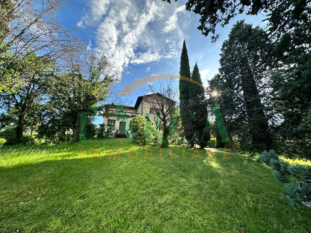 Immagine per Villa in vendita a Iseo via  Mirabella 5