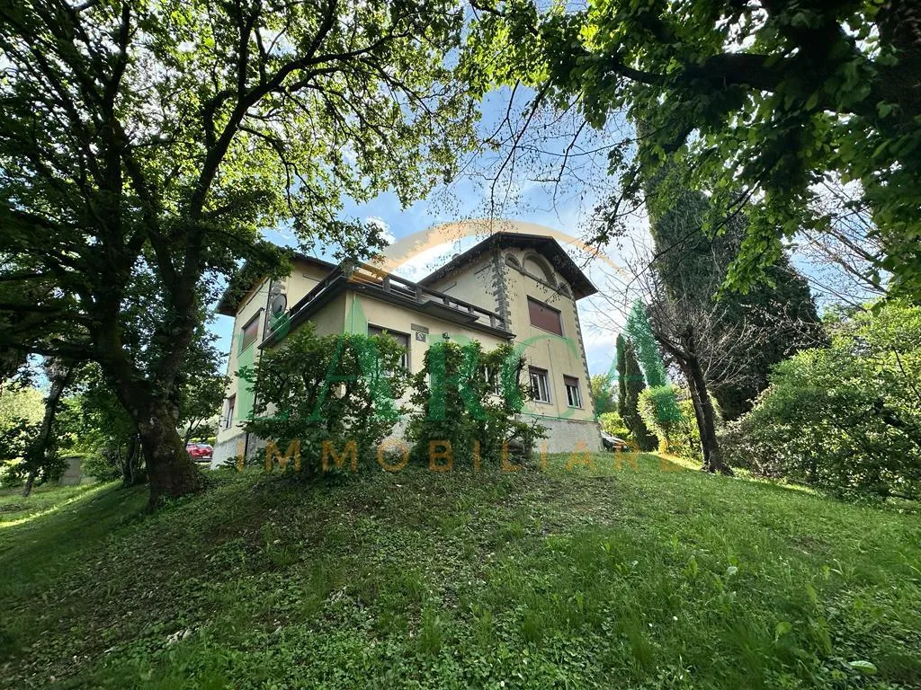 Immagine per Villa in vendita a Iseo via  Mirabella 5
