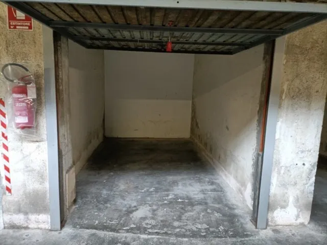 Immagine per Posto Auto Coperto in affitto a Vallecrosia