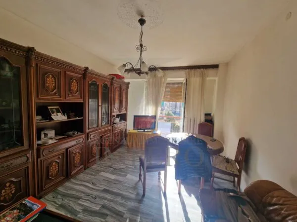 Quadrilocale via Riccardo Zandonai, Ventimiglia