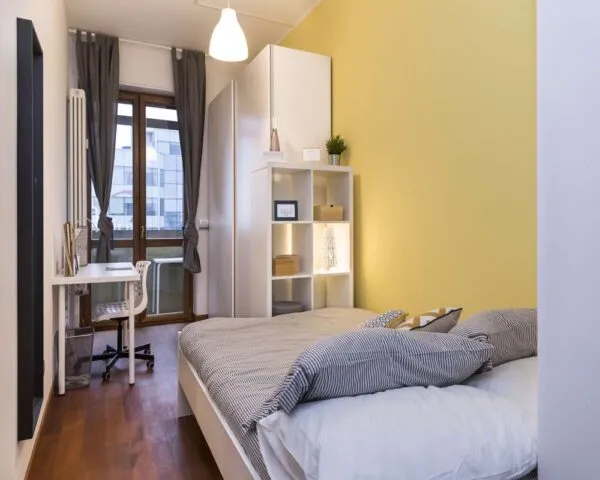 Stanza Milano