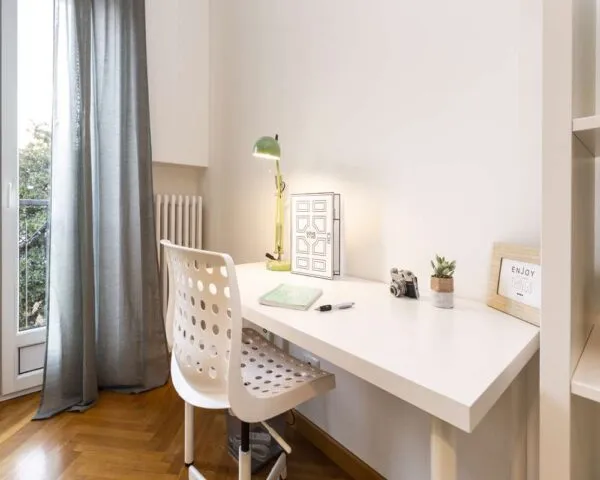 Stanza Milano