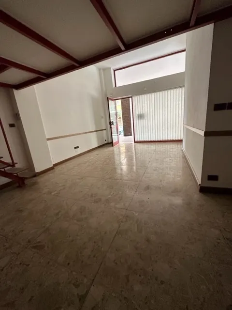 Immagine per Locale commerciale in affitto a Vallecrosia via Aldo Moro