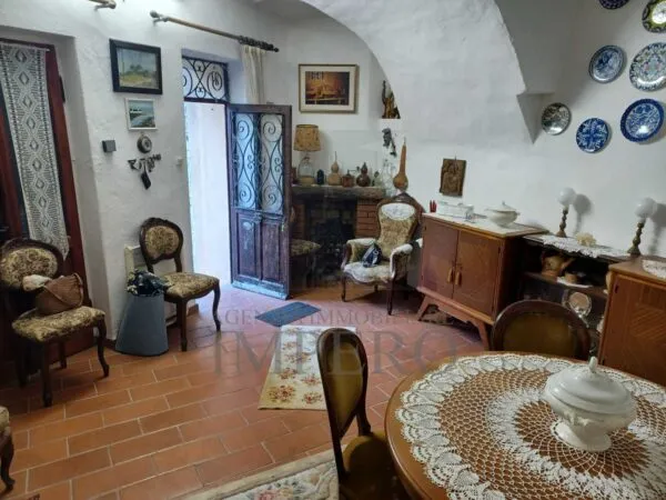 Porzione Di Casa via Vico Chiuso 2, Ventimiglia