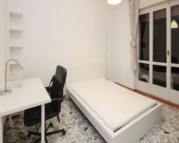 Stanza Milano